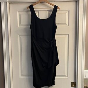 Elegant Black Sleeveless Dress